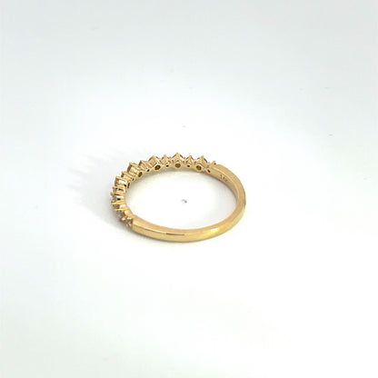 14k Solid Yellow Gold Diamond Ring.