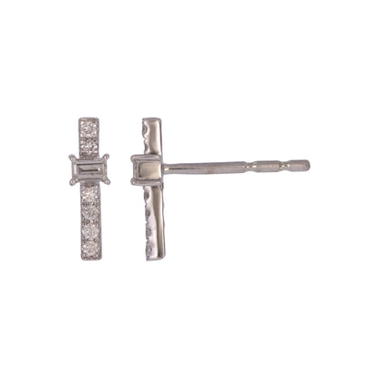 EFB54275. 14K Solid Gold Diamond Bar Studs