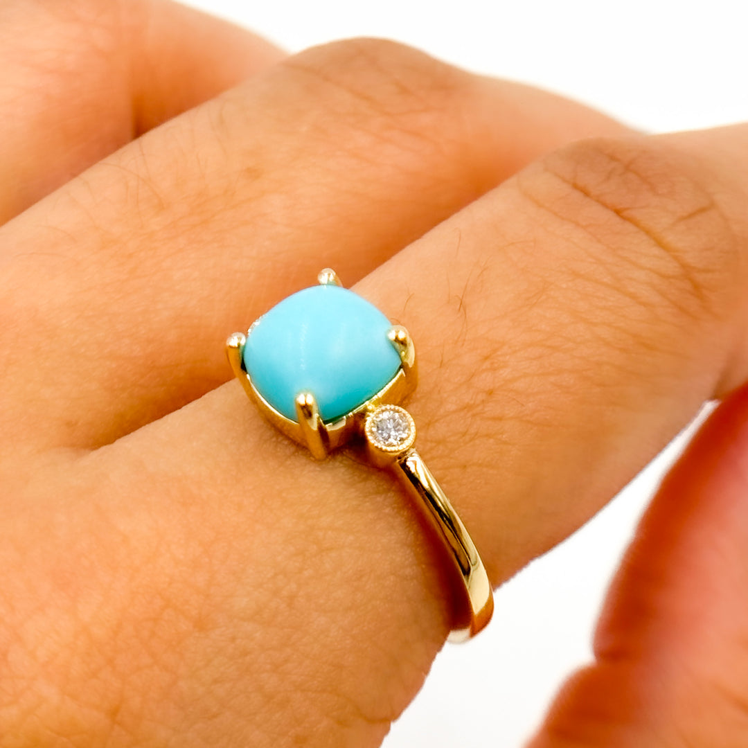 14k Solid Gold Turquoise and Diamond Fancy Ring