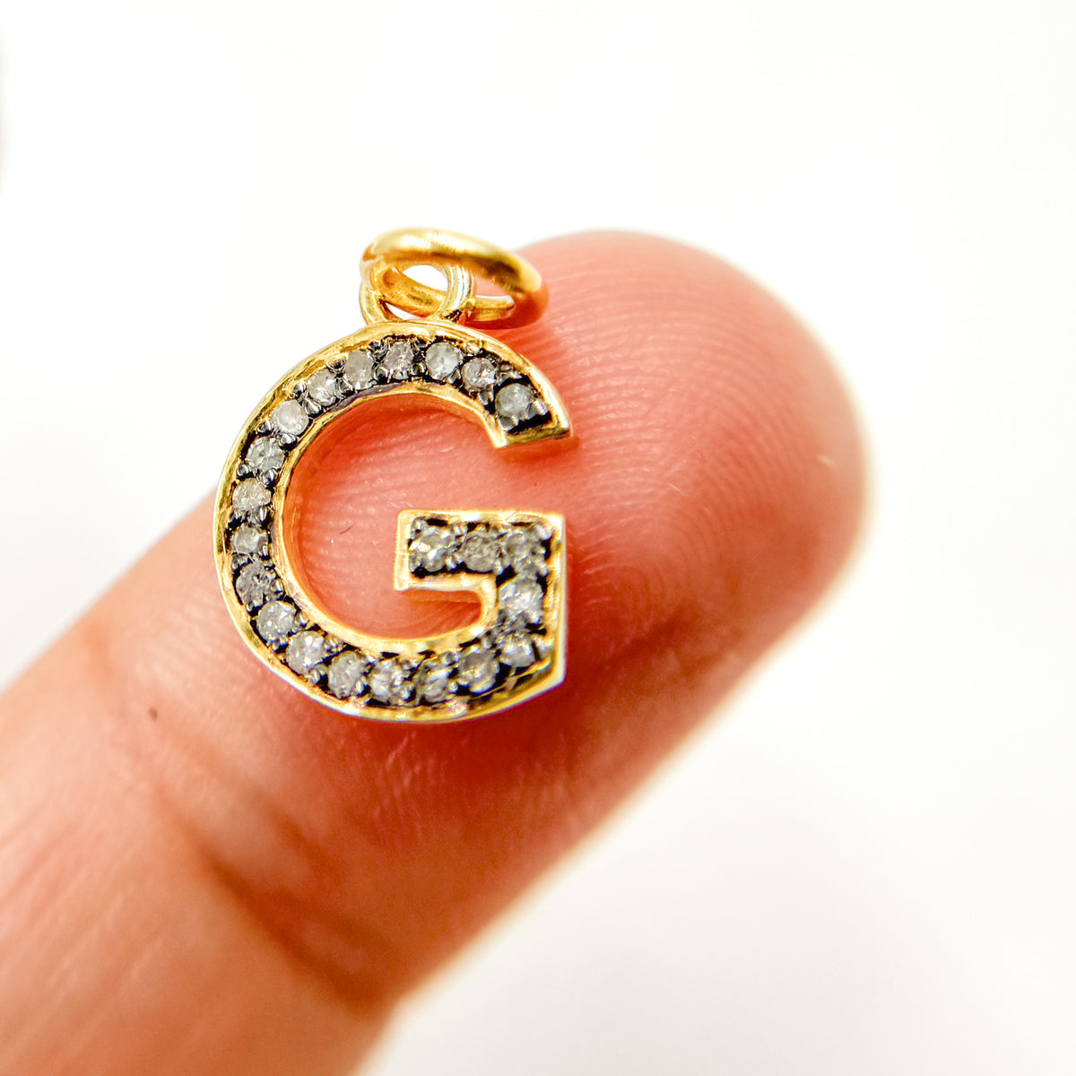 DC179. Diamond Sterling Silver Letter "G" Charm