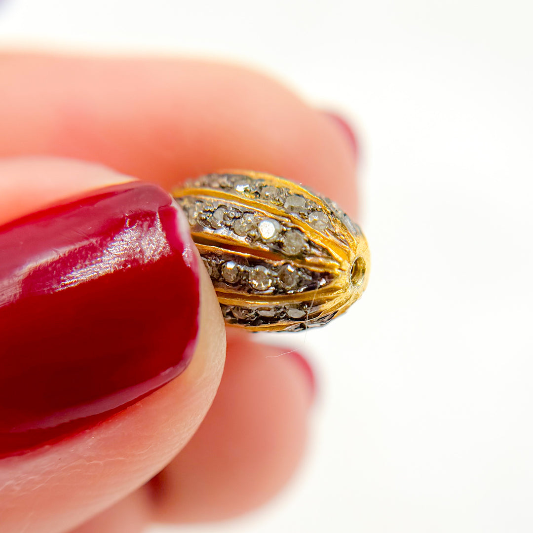 DC817. Diamond & Sterling Silver Barrel Bead