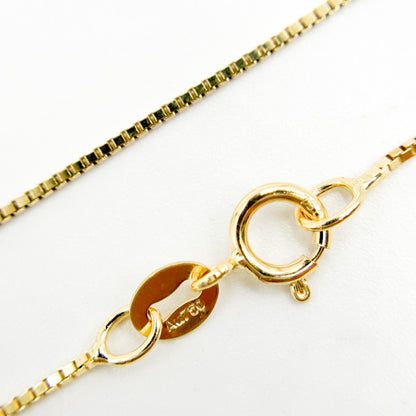 050VED18K. 18K Solid Gold Box Chain