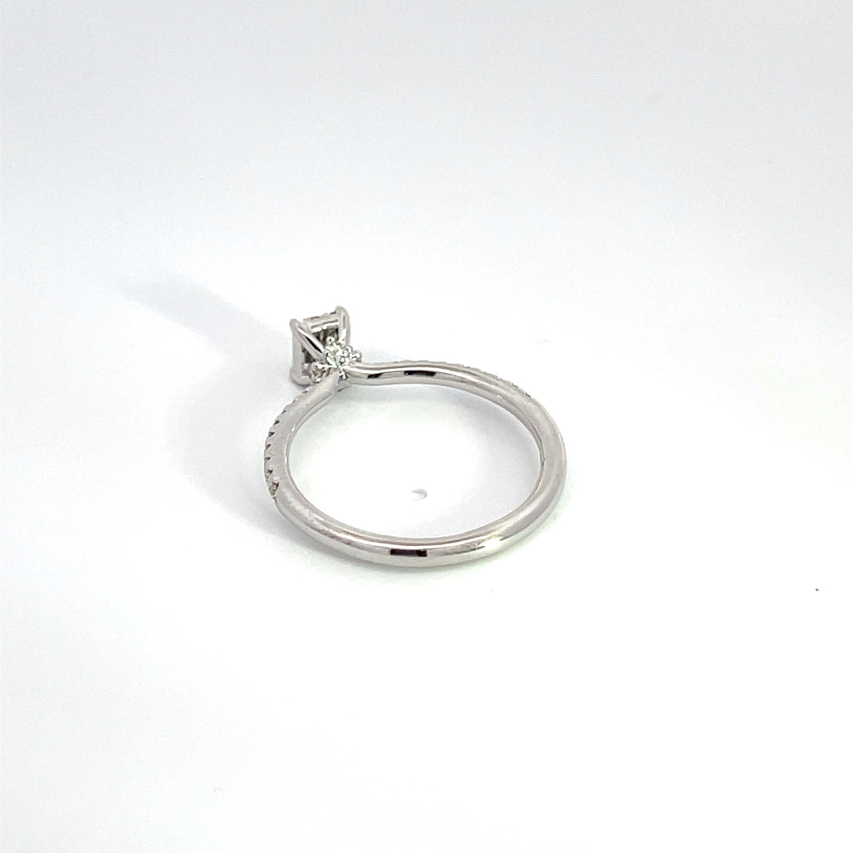 14K Solid Gold Diamond Ring.