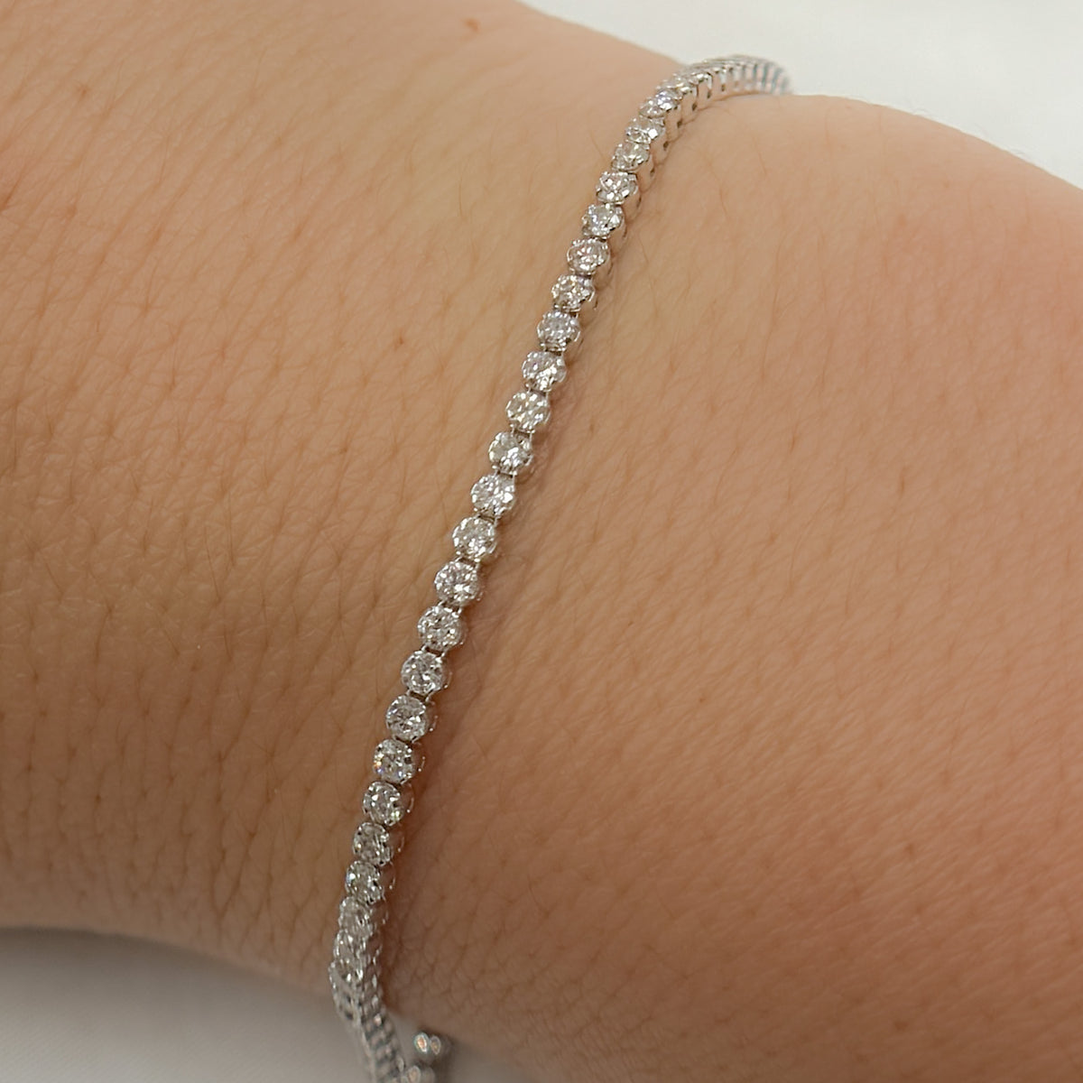 BTR65202. 14k Solid Gold Diamond Tennis Bracelet
