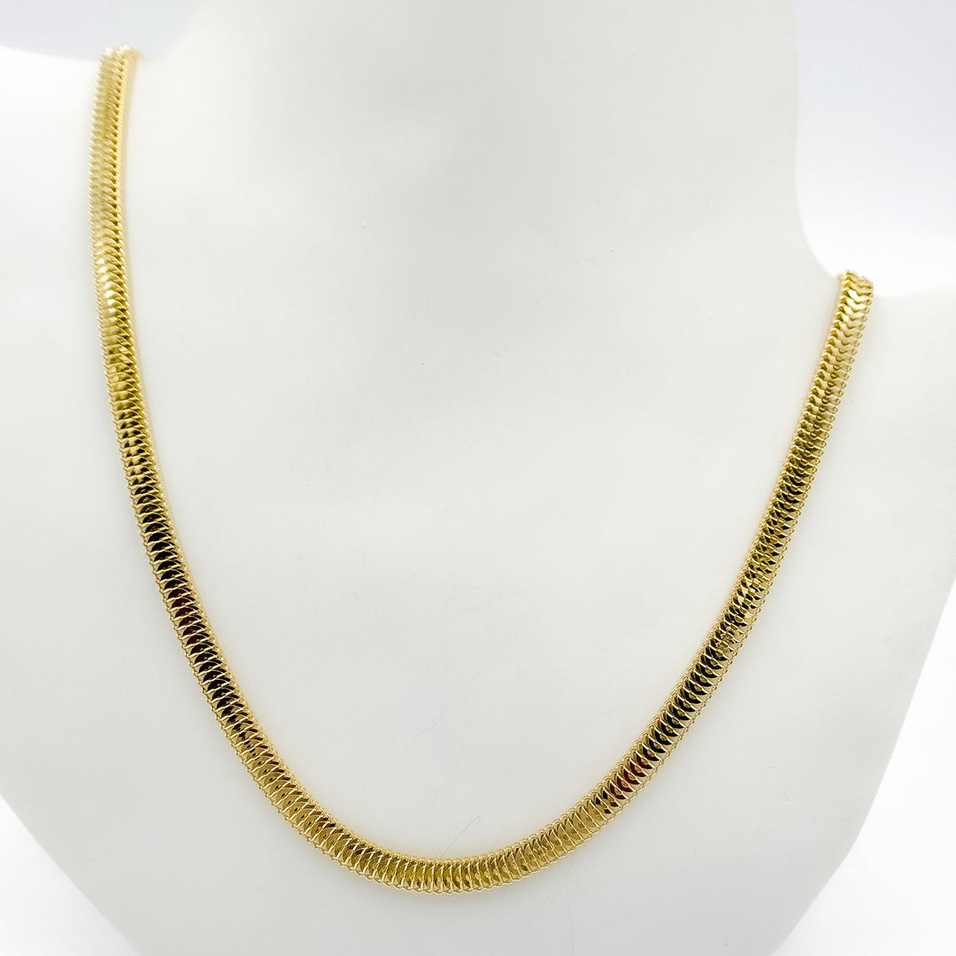 390J02RUMBA. 14K Solid Gold Flat Snake Necklace