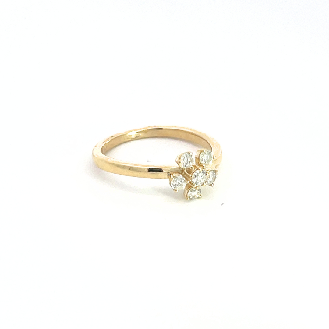 14k Solid Gold Diamond Flower Ring. RN411098
