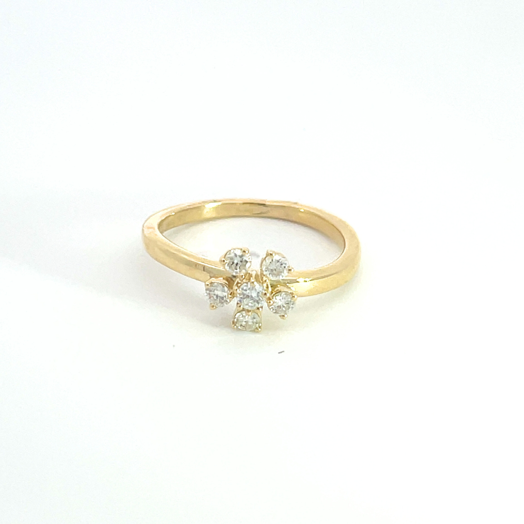 14k Solid Gold Diamond Flower Ring. RN411098
