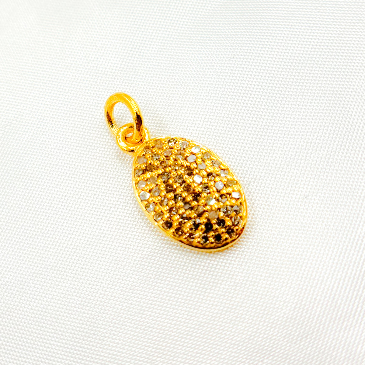 DC944. Diamond Sterling Silver Oval Charm