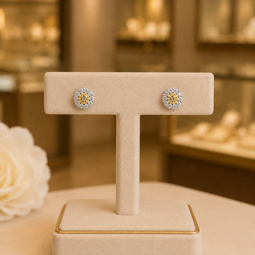 EFB50704. 14K Solid Gold and Diamonds Circle Earrings
