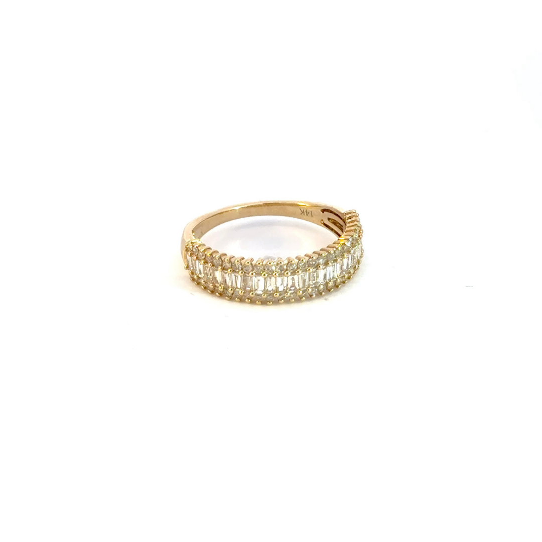 14k Solid Gold Baguette Diamond Ring. RFL17472