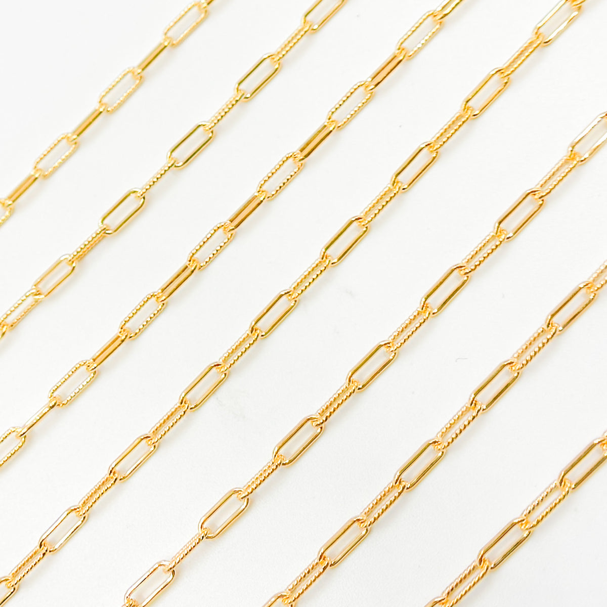 V298GF. 14k Gold Filled Textured & Smooth Paperclip Link Chain