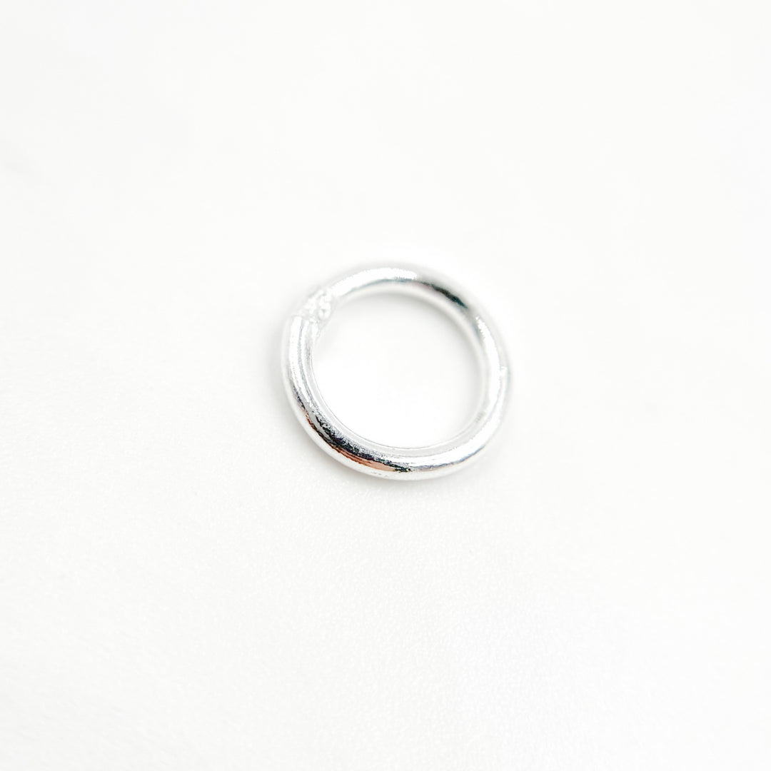 5004524C. 7MM 18Gauge White Sterling Silver Close Jump Ring