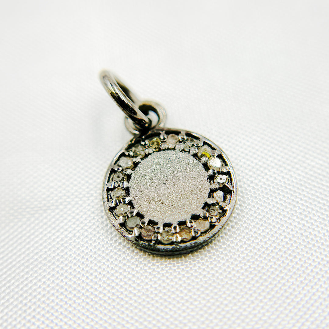 DC095. Diamond Sterling Silver Round Charm