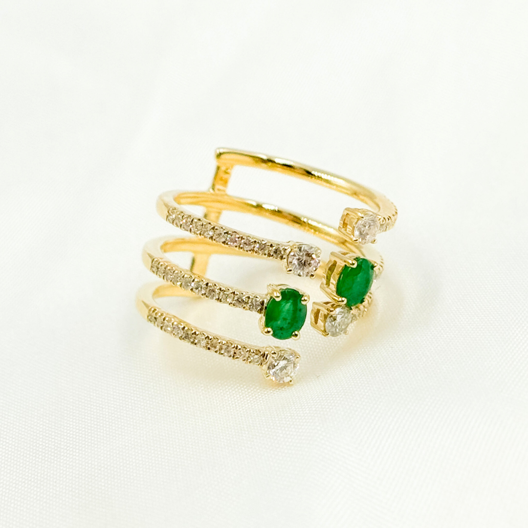 14k Solid Gold Diamond and Emerald Ring. CR96332EM4X3