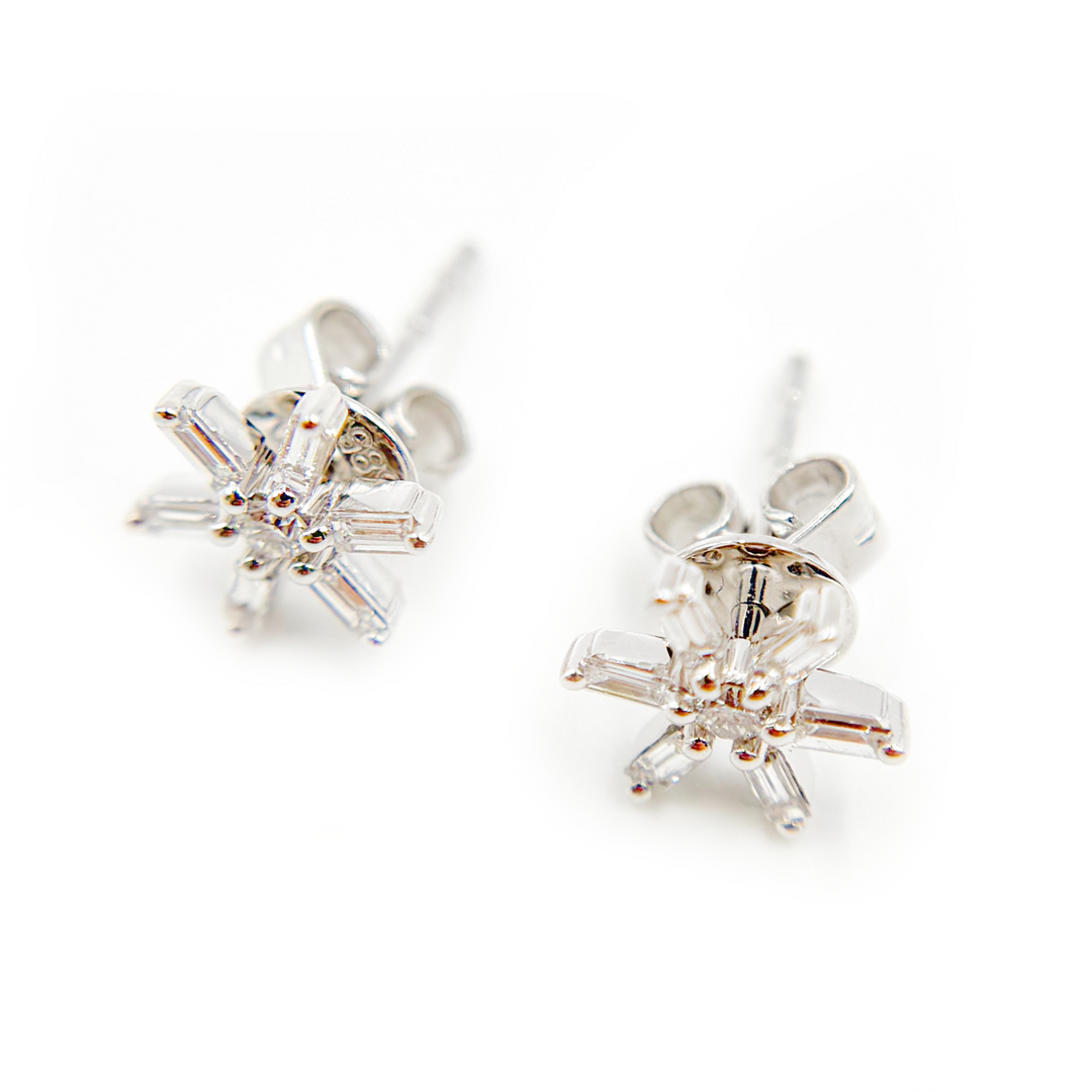 EFD53686. 14K Solid White Gold Flower Diamond Studs