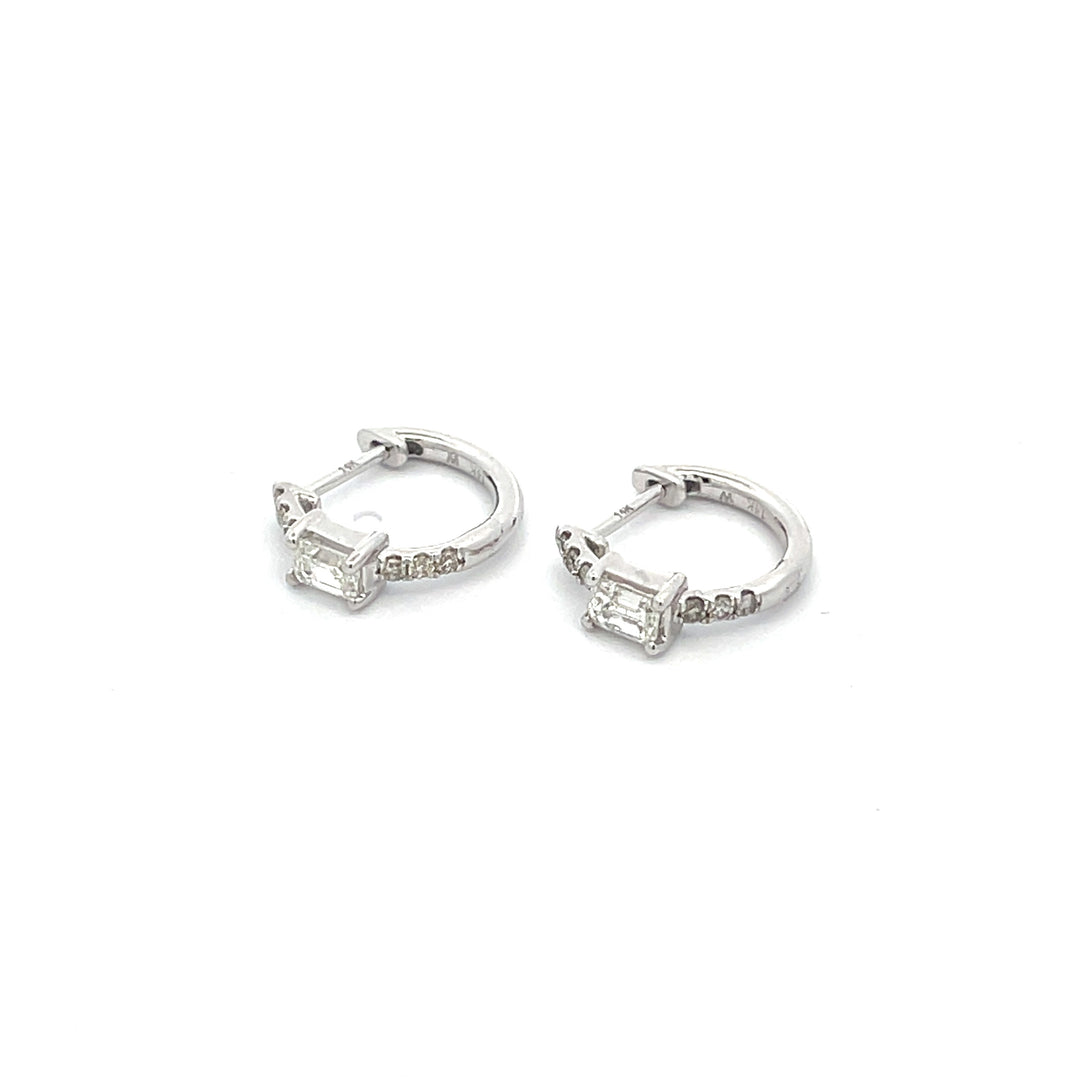EHI56727. 14k Solid Gold Diamond Huggies