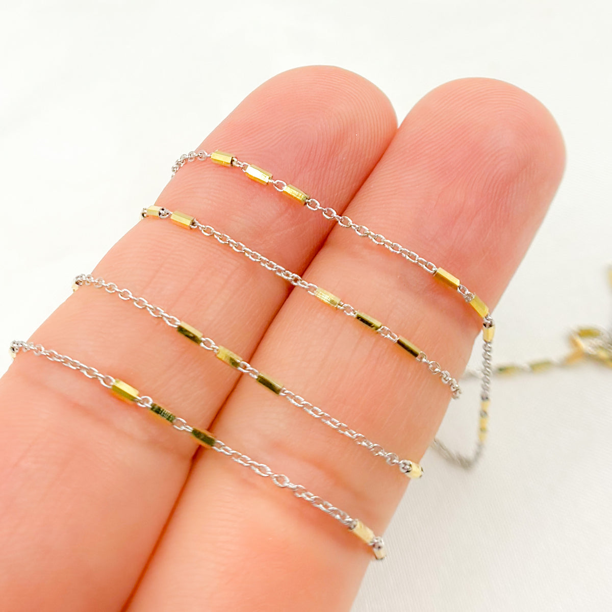 14K Solid Gold Satellite Bar Chain