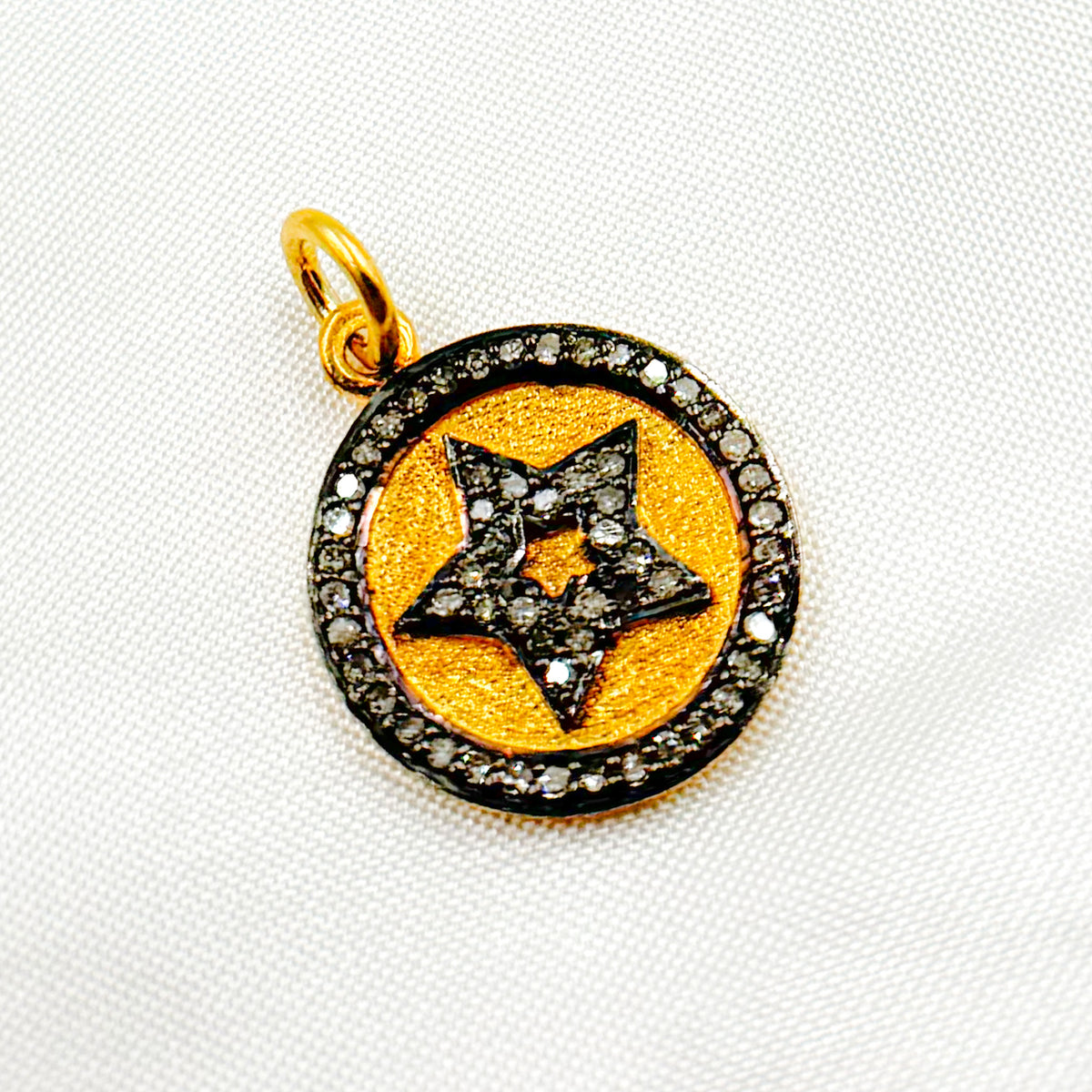 DC409. Diamond Sterling Silver Round Star Charm