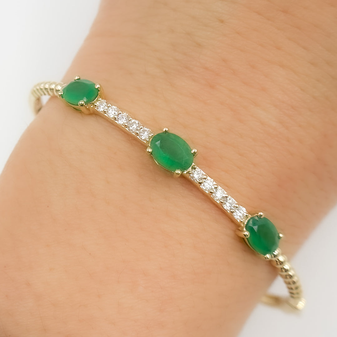 BNF68583EM. 14k Solid Gold Diamond and Emerald Bangle