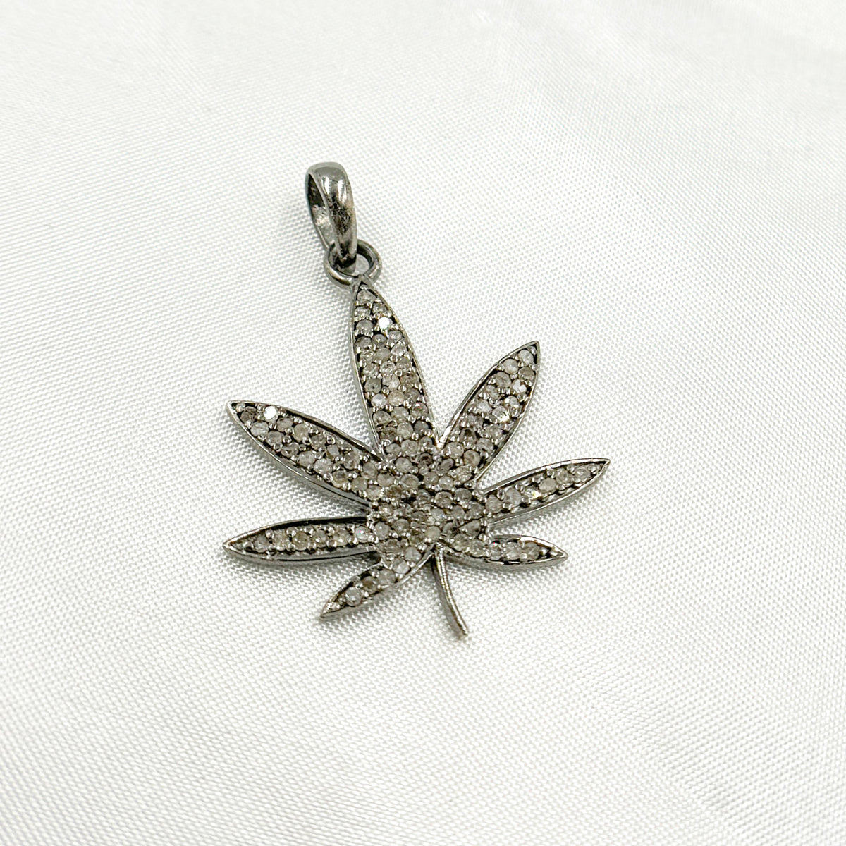 DP089. Diamond Sterling Silver Leaf Pendant