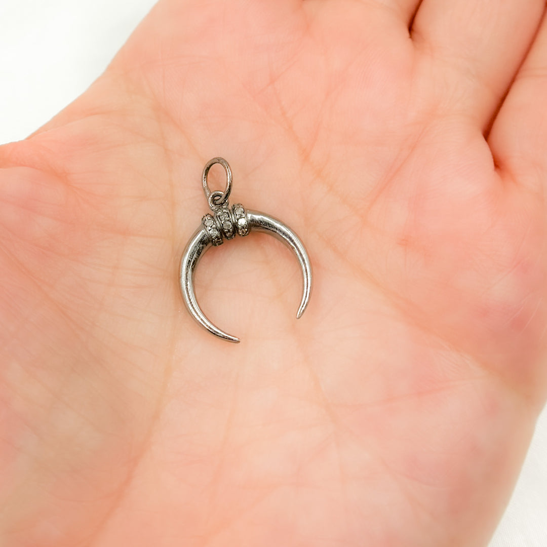 DC891. Diamond Silver Horn Charm