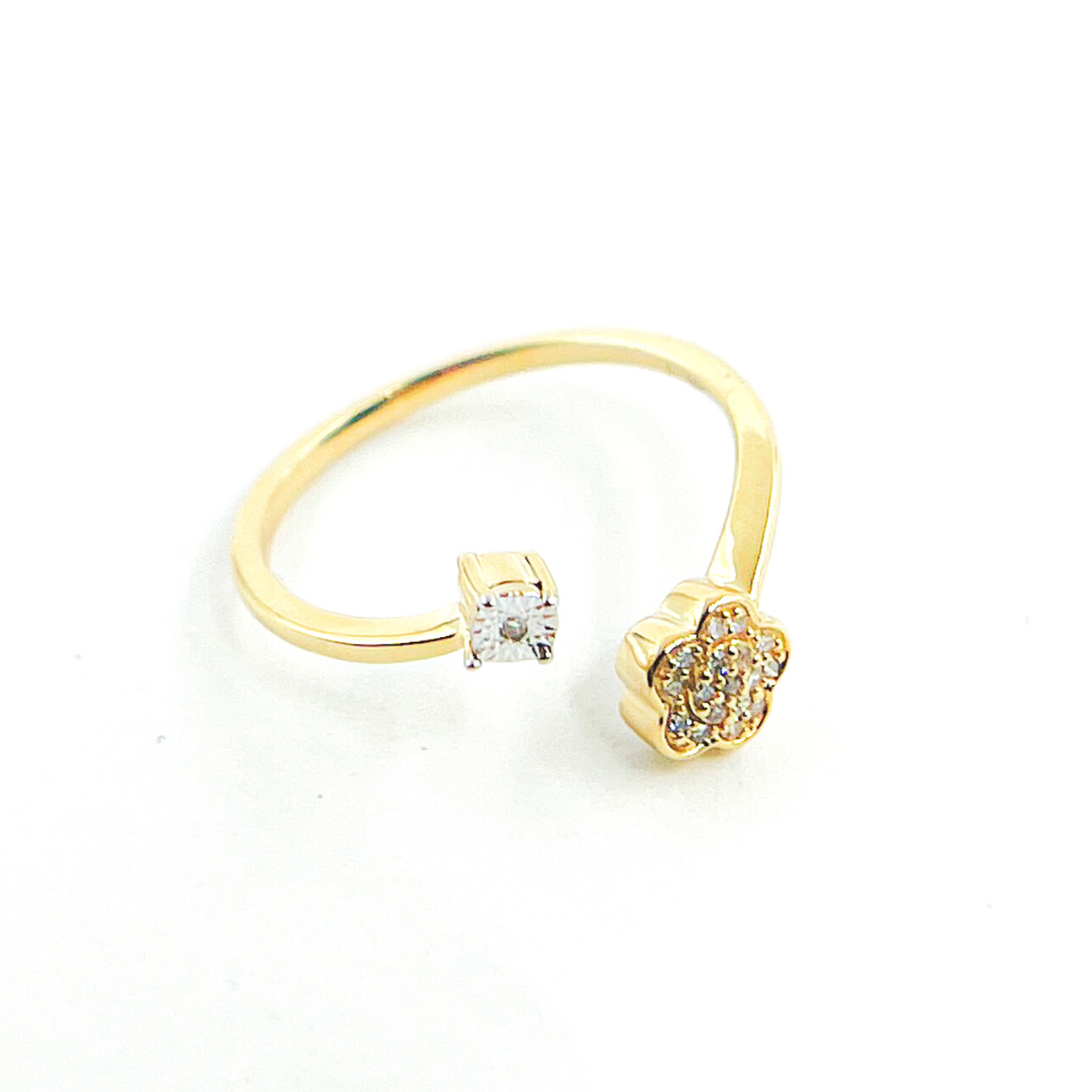 14K Solid Gold Flower Diamond Ring. RFA15336