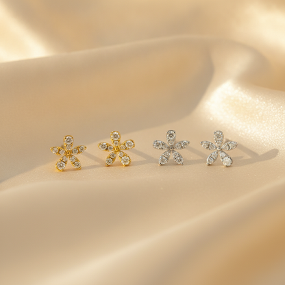ER413387. 14K Solid Gold Diamond Flower Studs
