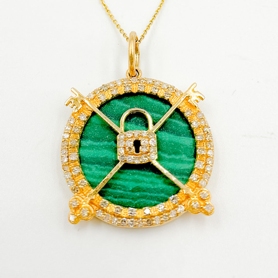 KG131. 14K Solid Gold Round Lock Pendant