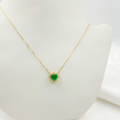 CN96330EM. 14K Solid Gold Diamond and Emerald Heart Necklace