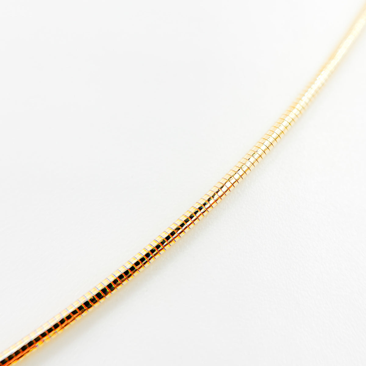 100J05SPGRHF034. 14K Solid Gold Adjustable Cord Choker Necklace