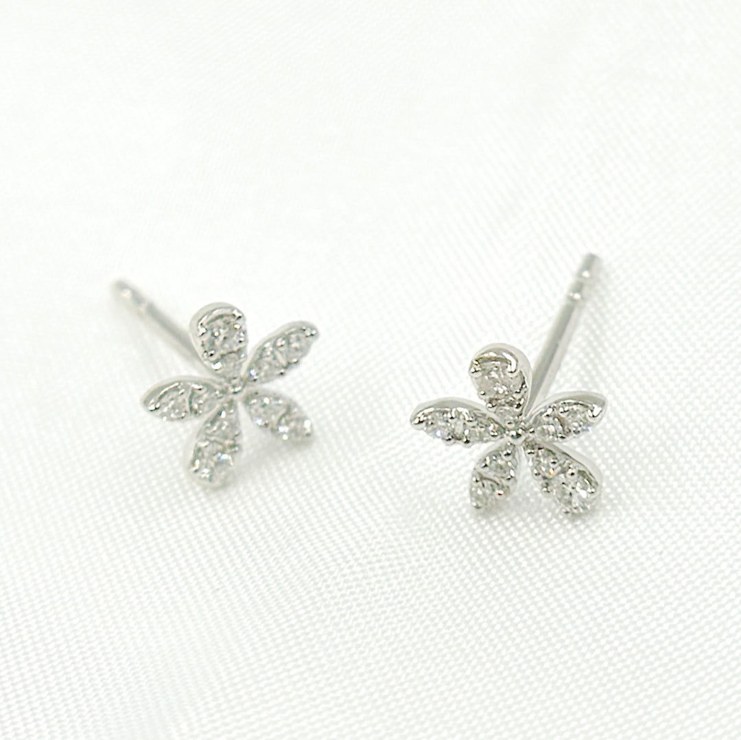 14K Solid Gold Diamond Flower Studs. ER413387