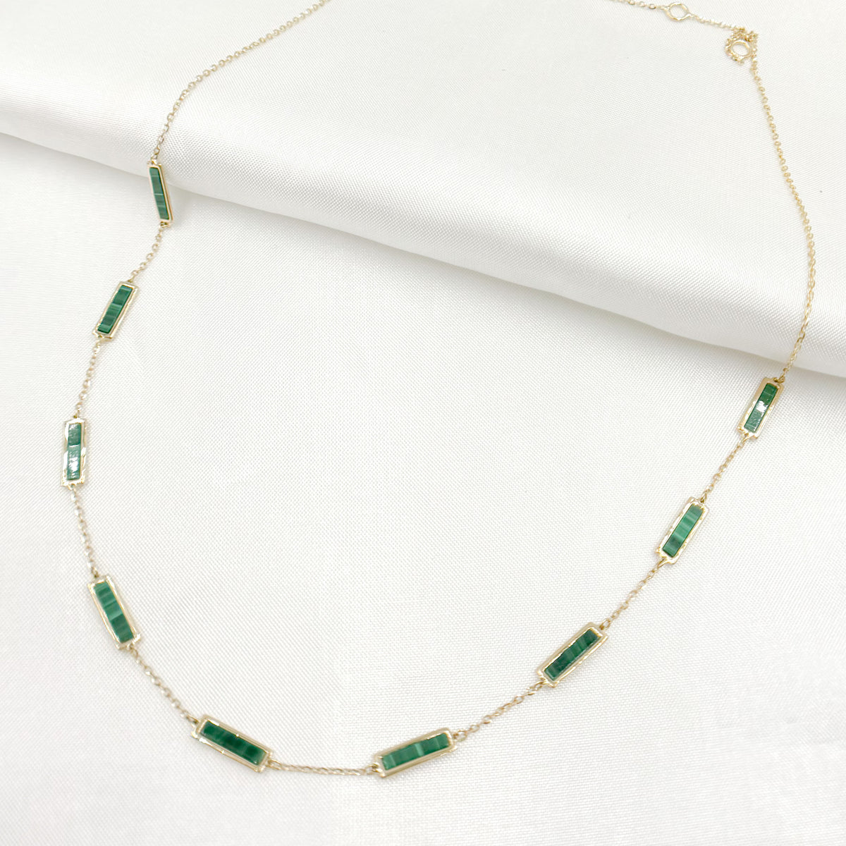 NT404706. 14K Solid Gold Malakite Bars Necklace
