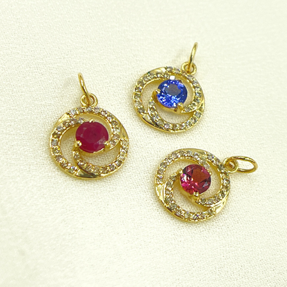 14K Solid Gold Diamond Circle Charm. GDP129