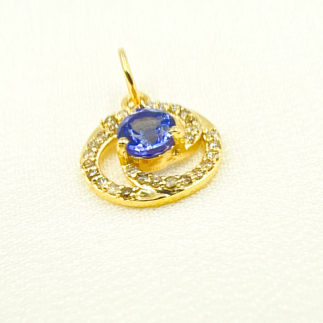 14K Solid Gold Diamond Circle Charm. GDP129