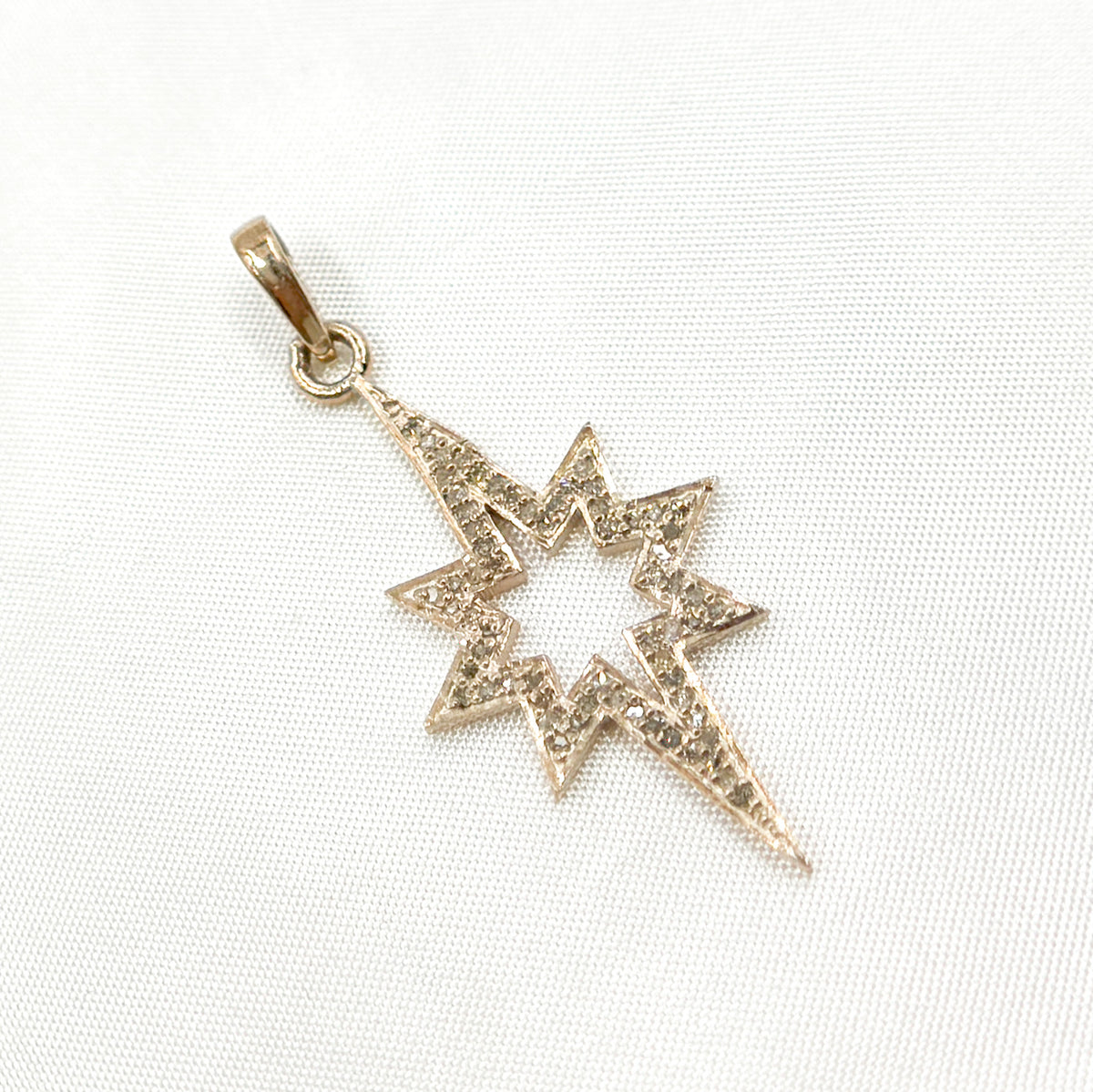 DP365. Diamond Sterling Silver Star Pendant