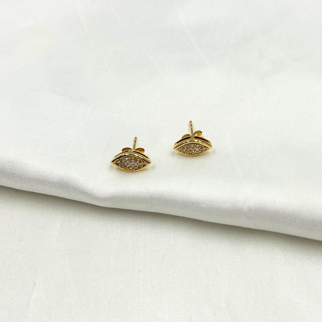 EFD52520Y. 14k Solid Gold Diamond Eye Studs