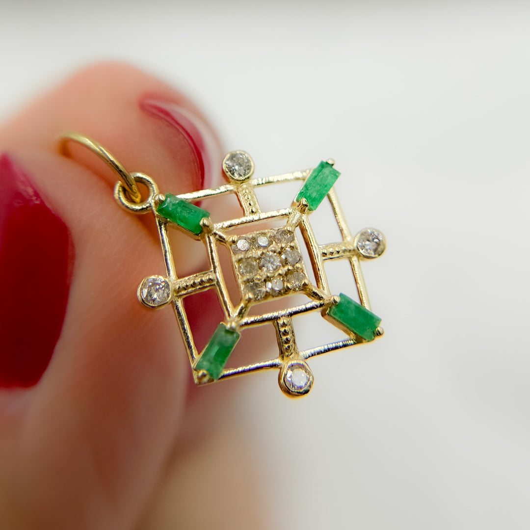 14k Solid Gold Diamond and Emerald Square Charm. GDP626