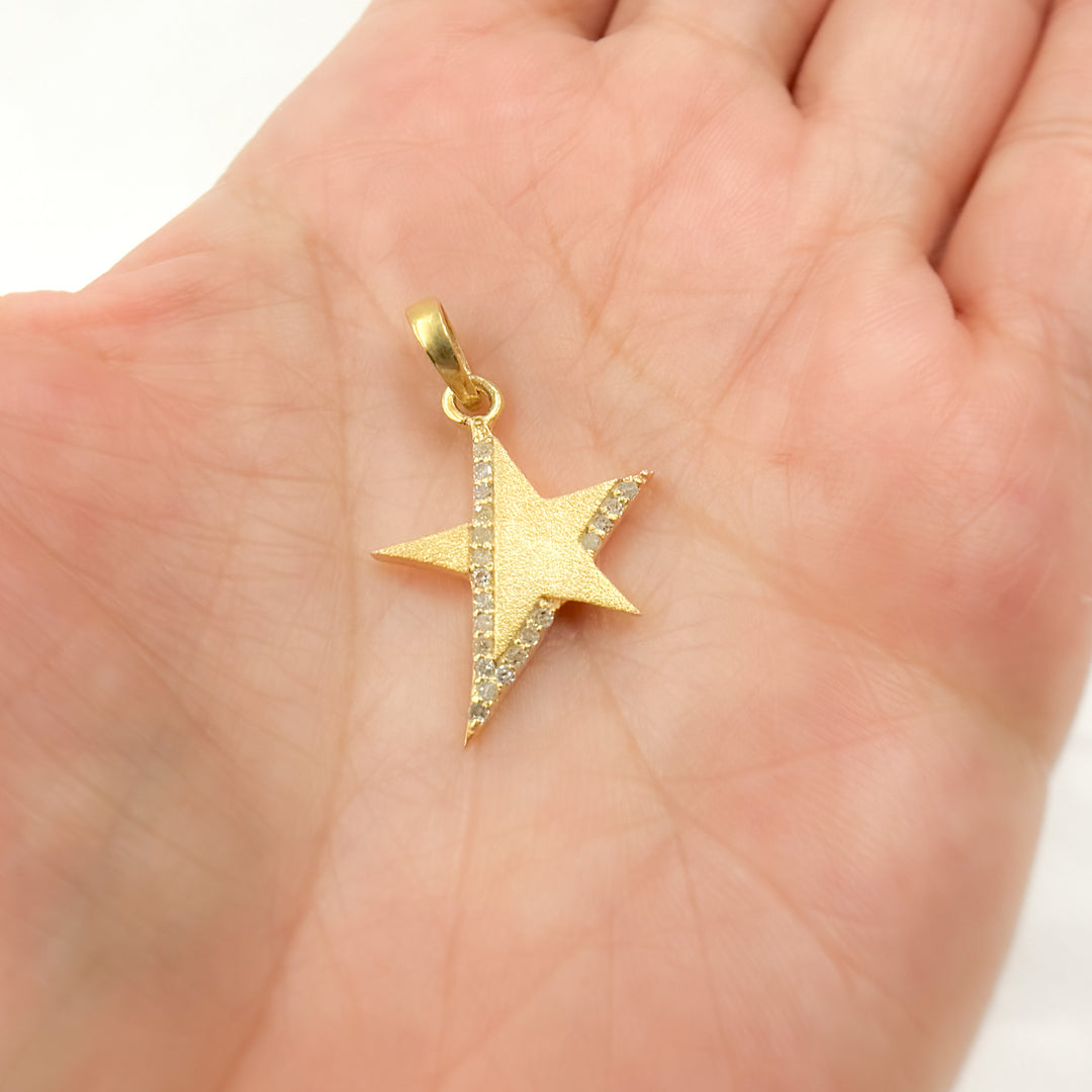 DP724. Diamond Sterling Silver Star Pendant