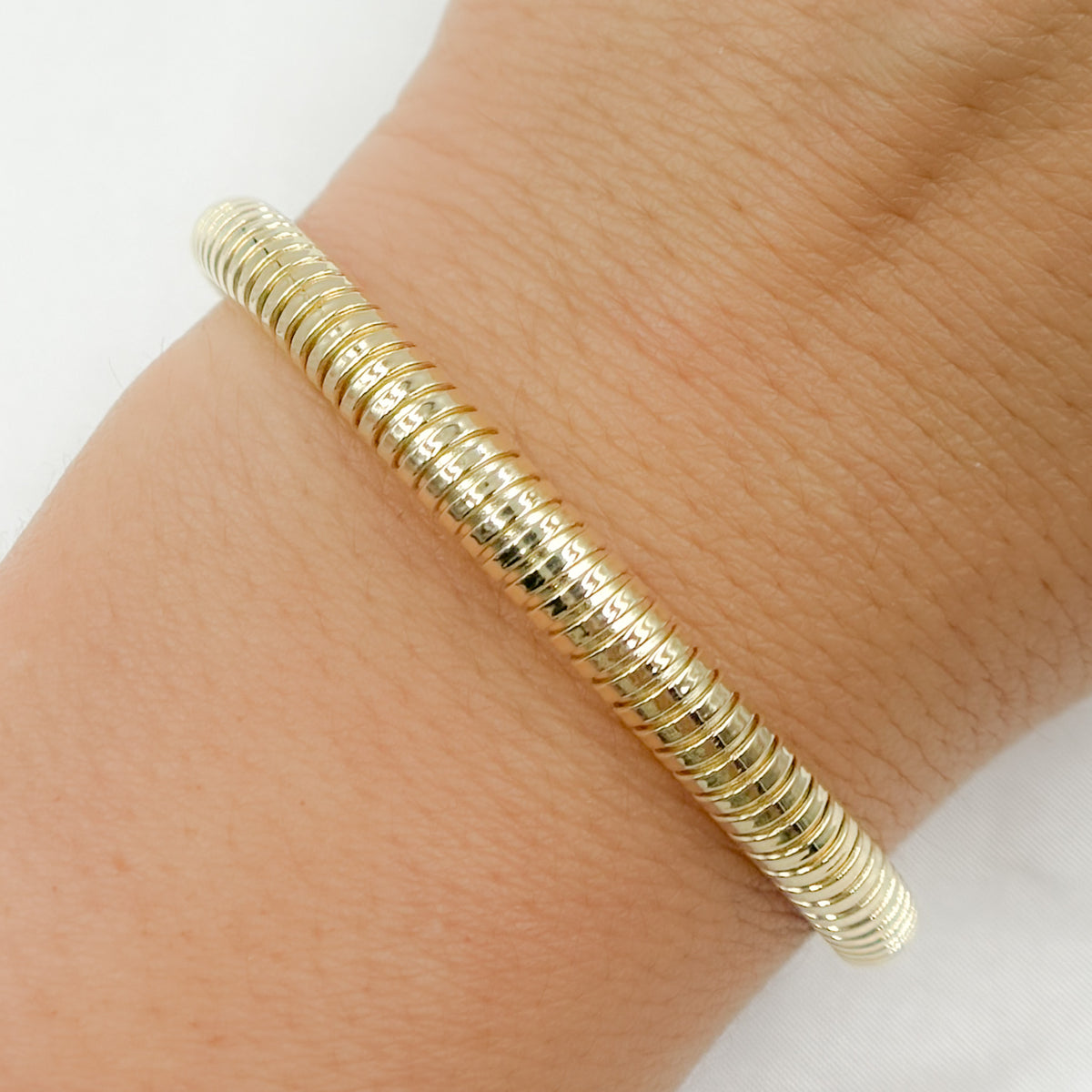 268/680G. 14K Solid Gold Bracelet