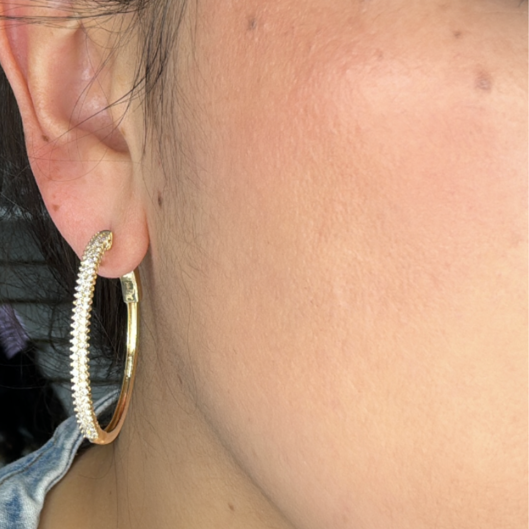 EHL56931. 14k Solid Gold Diamond Oval Hoops