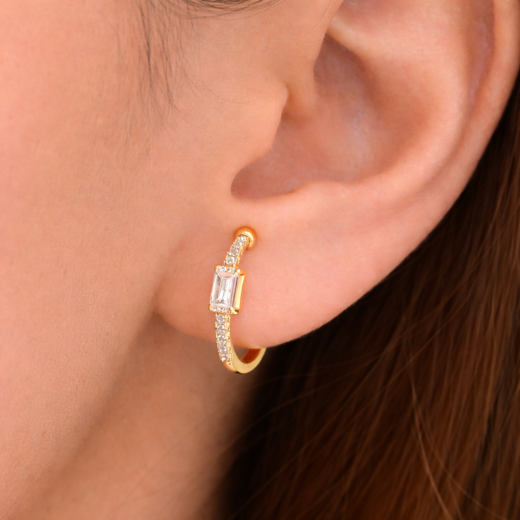 EHG57036. 14k Solid Gold Diamond Baguette Oval Hoops