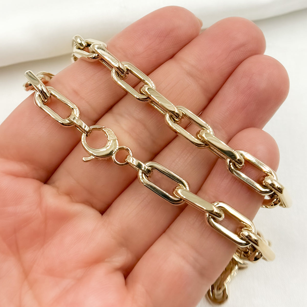 14K Yellow Gold Hollow Smooth and Flat Paperclip Chain