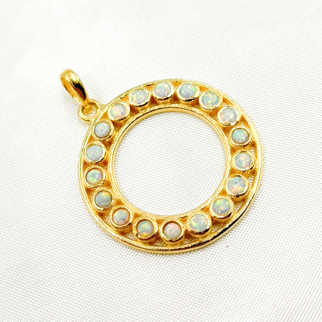 DSP040. Sterling Silver Round Pendant with Gemstone