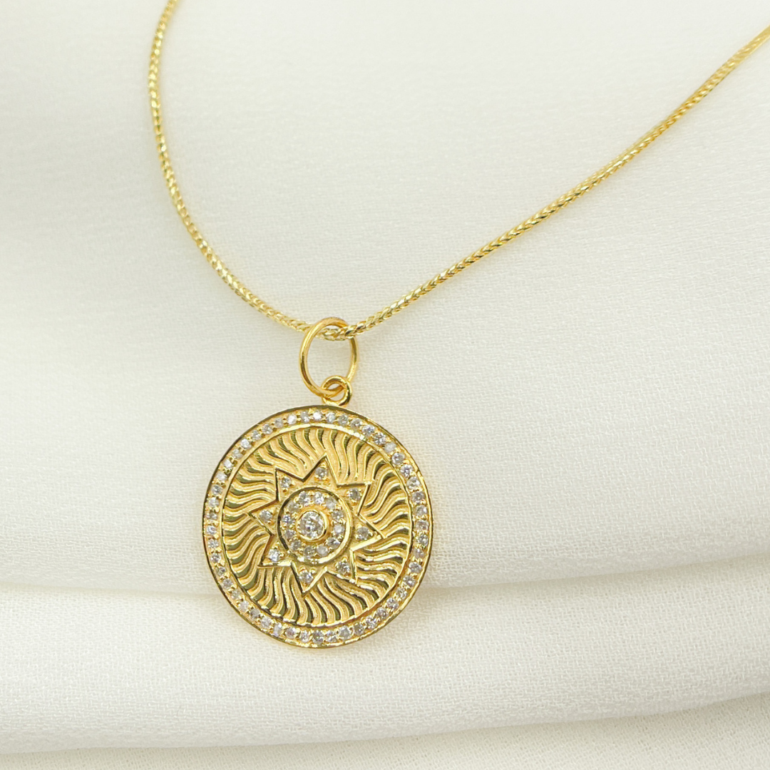 14K Solid Gold Charm Circle Pendant with Diamonds. GDP256