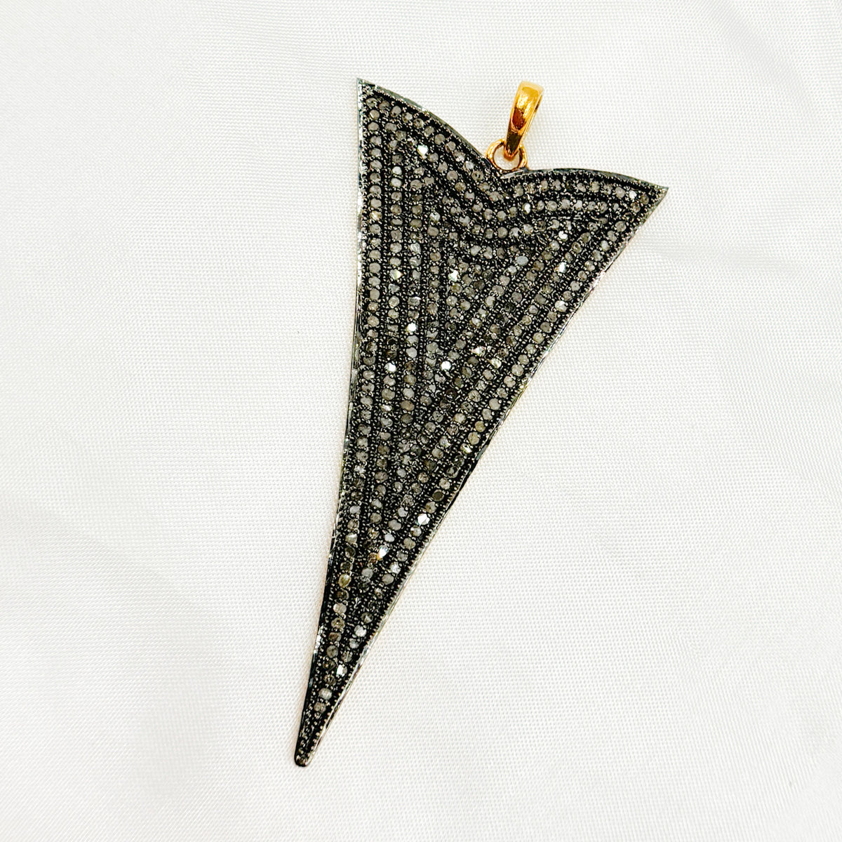 DP052. Diamond Sterling Silver Arrow Head Pendant