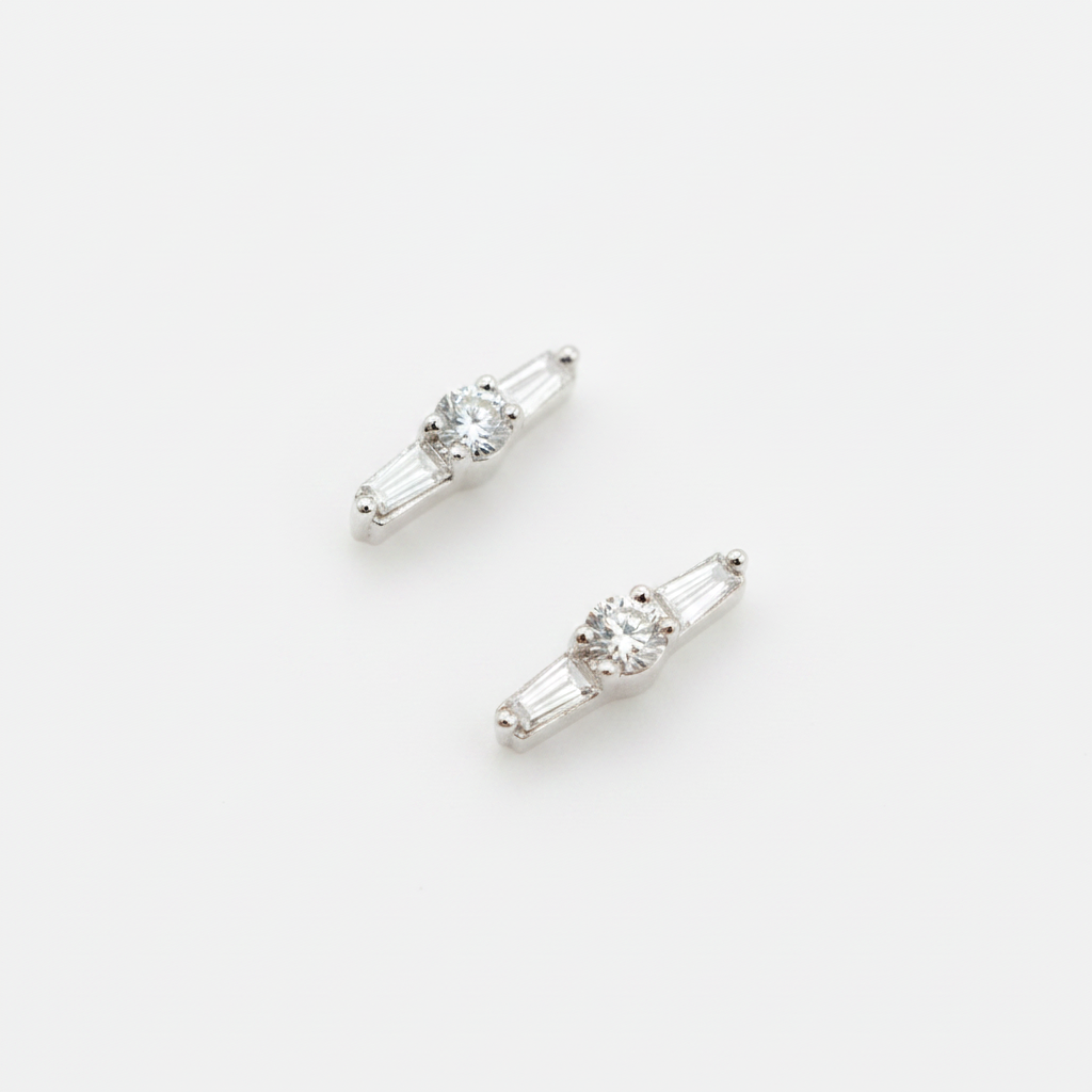 ER421062. 14K Solid Gold Diamond Bar Studs