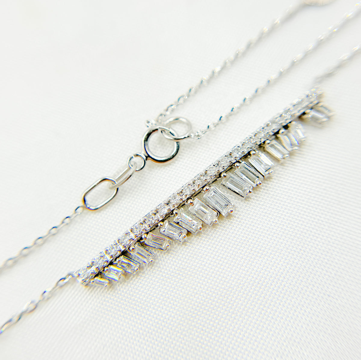 NT403318. 14k Solid Gold Diamond Baguette Necklace