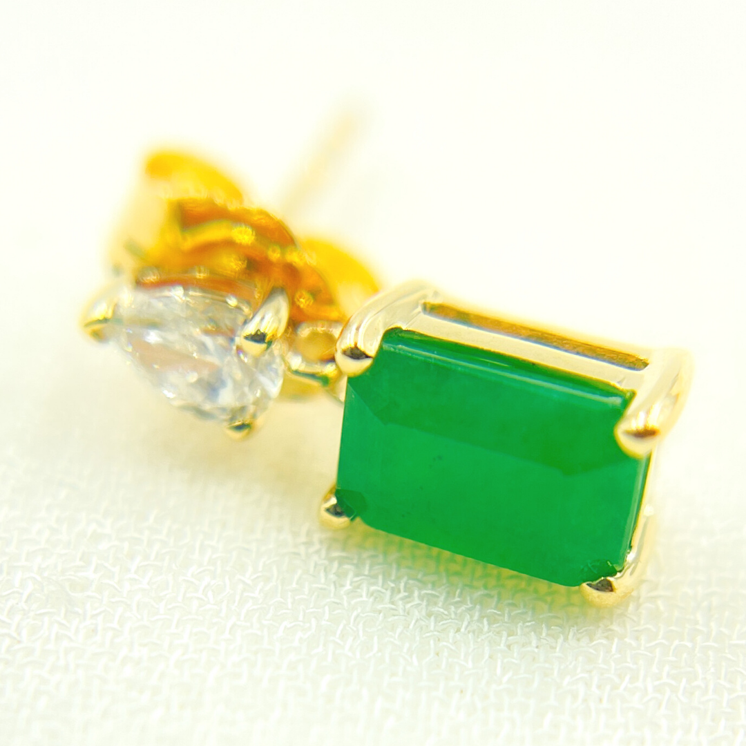 CE95814EM6X4. 14k Solid Yellow Gold Emerald & Diamond Dangle Studs