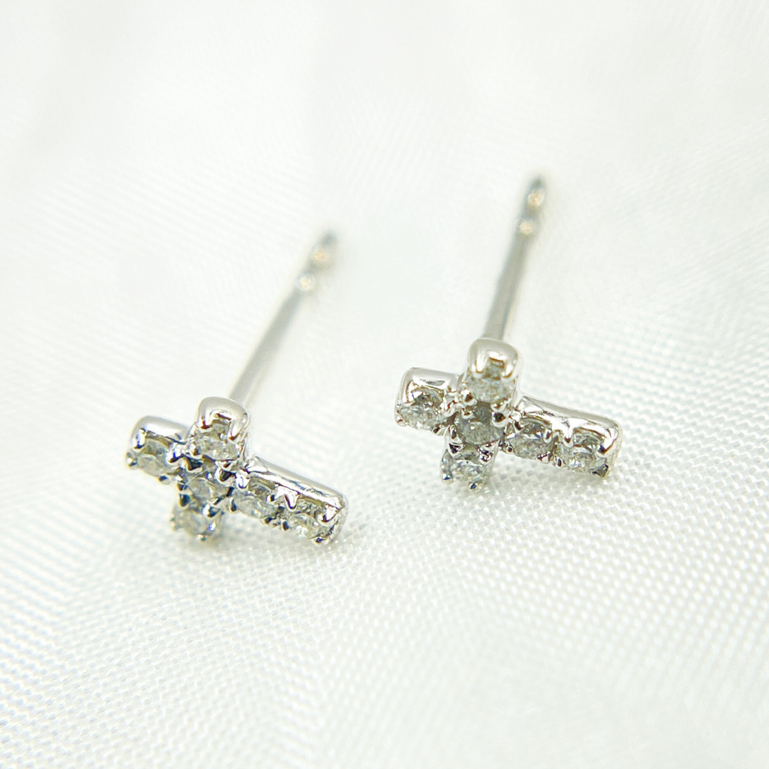 ER413908W. 14k Solid White Gold Diamond Cross Studs