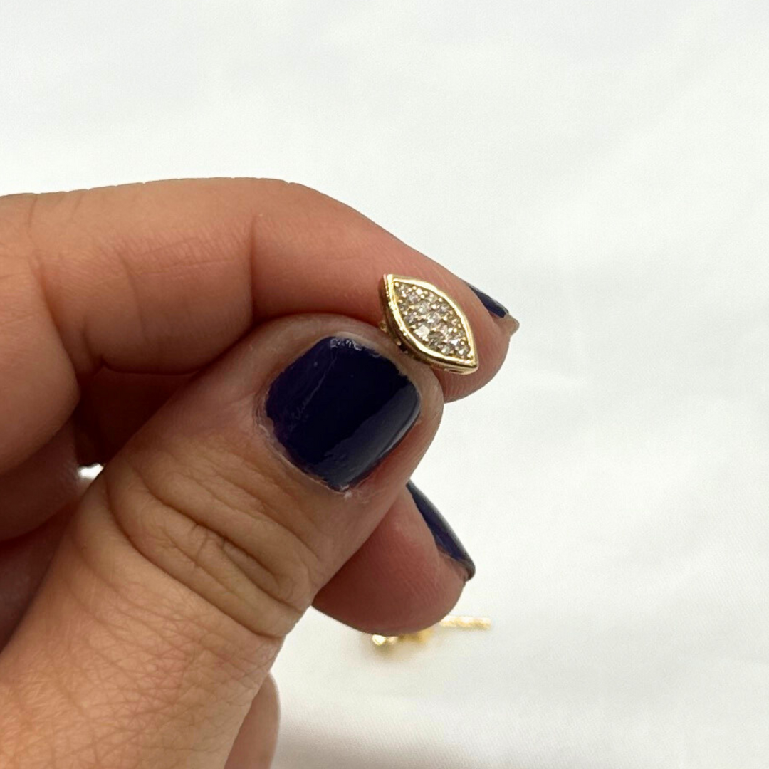 EFD52520Y. 14k Solid Gold Diamond Eye Studs